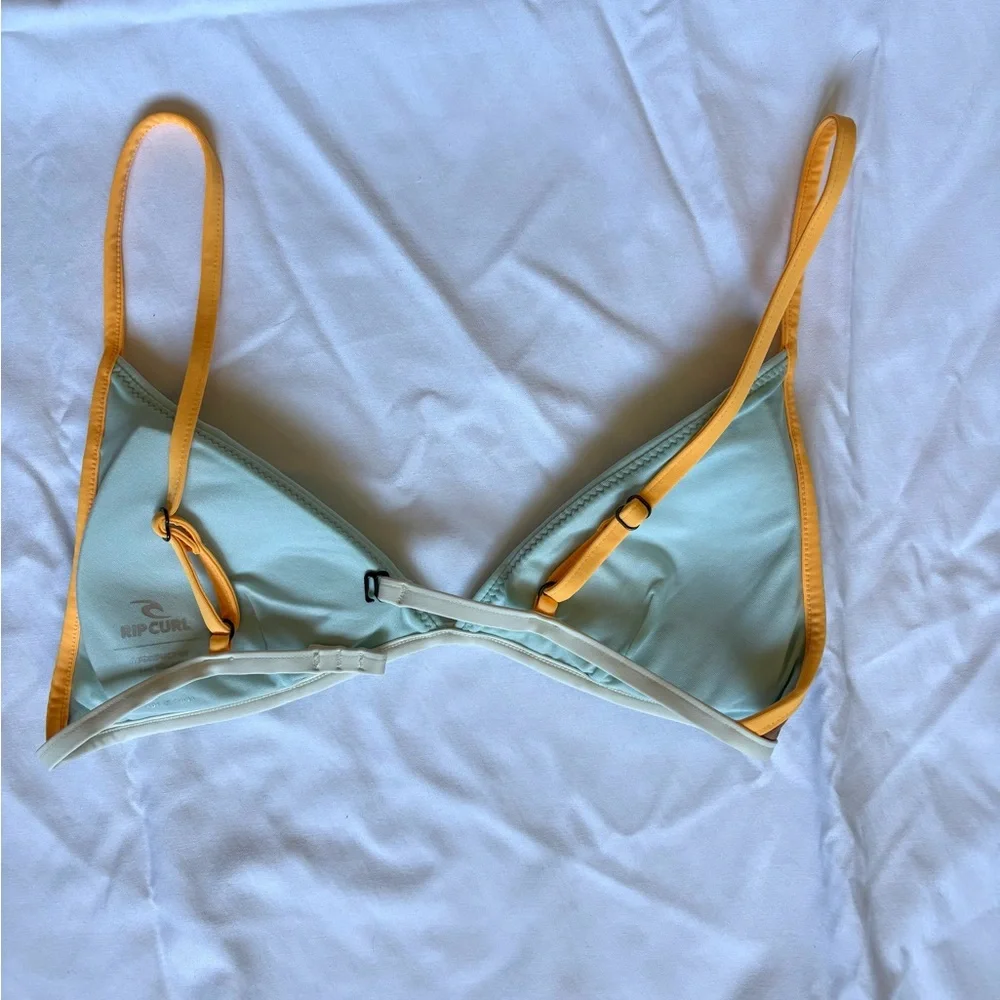 Bikini Top Bundle: Rip Curl and Roxy - Picture 4 of 4